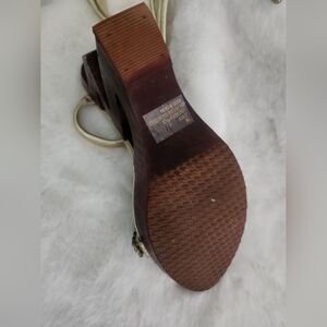 Size 7 strappy sandal with rhinestones